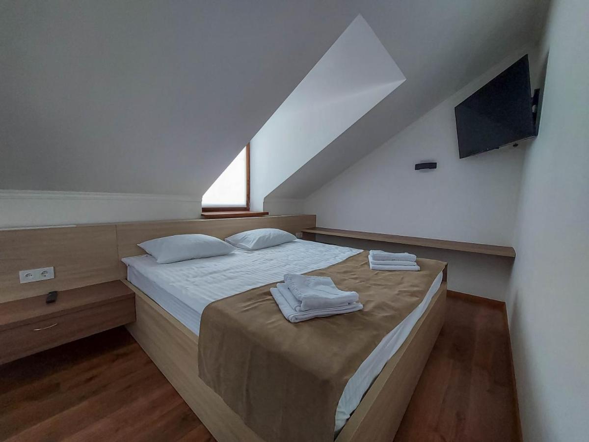 Graff Hotel Dnyipropetrovszk Kültér fotó